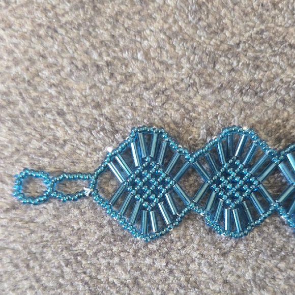 Handmade Teal Beaded Bracelet for Women - Picture 2 of 4